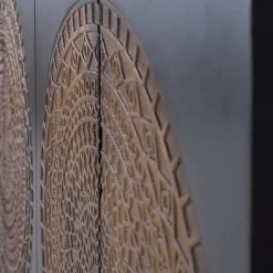 4-türige Design Kommode mit Mandala Schnitzerei - Synessa