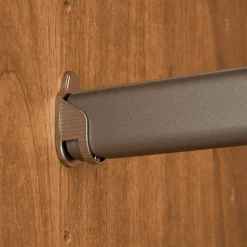 8-türiger Schrank in Erle teilmassiv - Dilacco