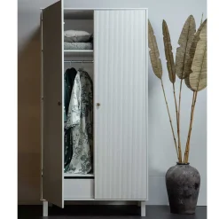 2-türiger Skandi Kleiderschrank in Grau - Huvina