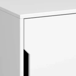 Weißer Nachtschrank im Skandi Design - Naidlas