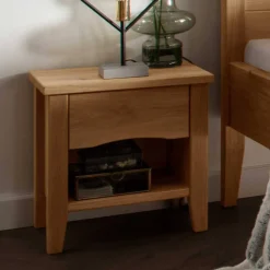 Wildeiche Doppelbett mit Holzkopfteil - Adeira