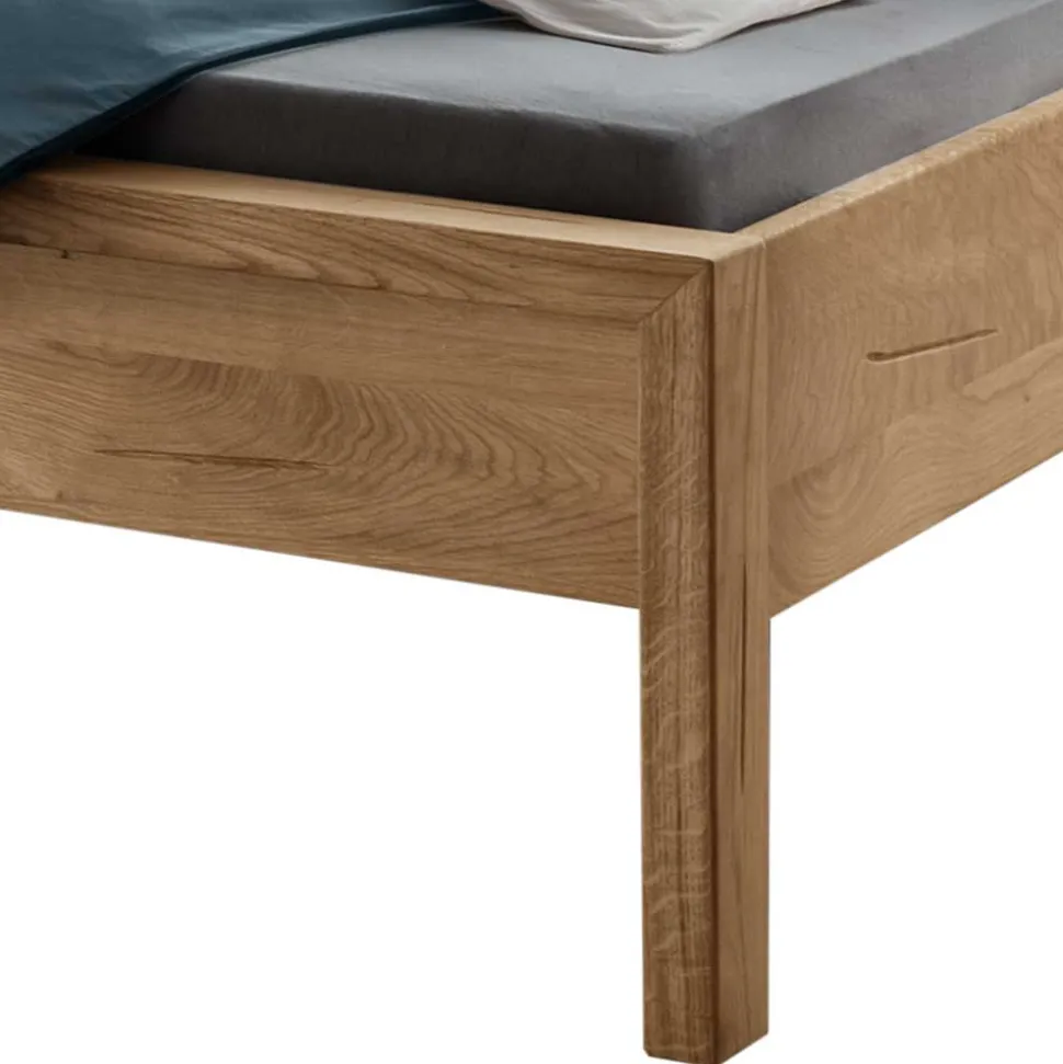 Wildeiche Holzbett in modernem Design - Martinez
