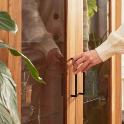 Wildeiche Vitrine mit zwei Schubladen - Kerfa