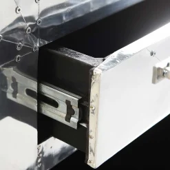 90x80 Design Kommode aus Massivholz & Alu - Pilot