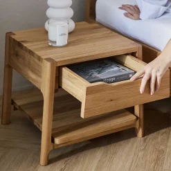 140x200 Designbett aus Wildeiche - Puwa