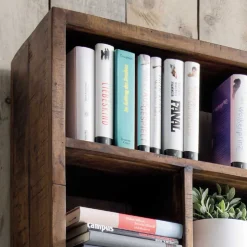 90x190x35 Altholz Regal mit acht Fächern - Bahiro