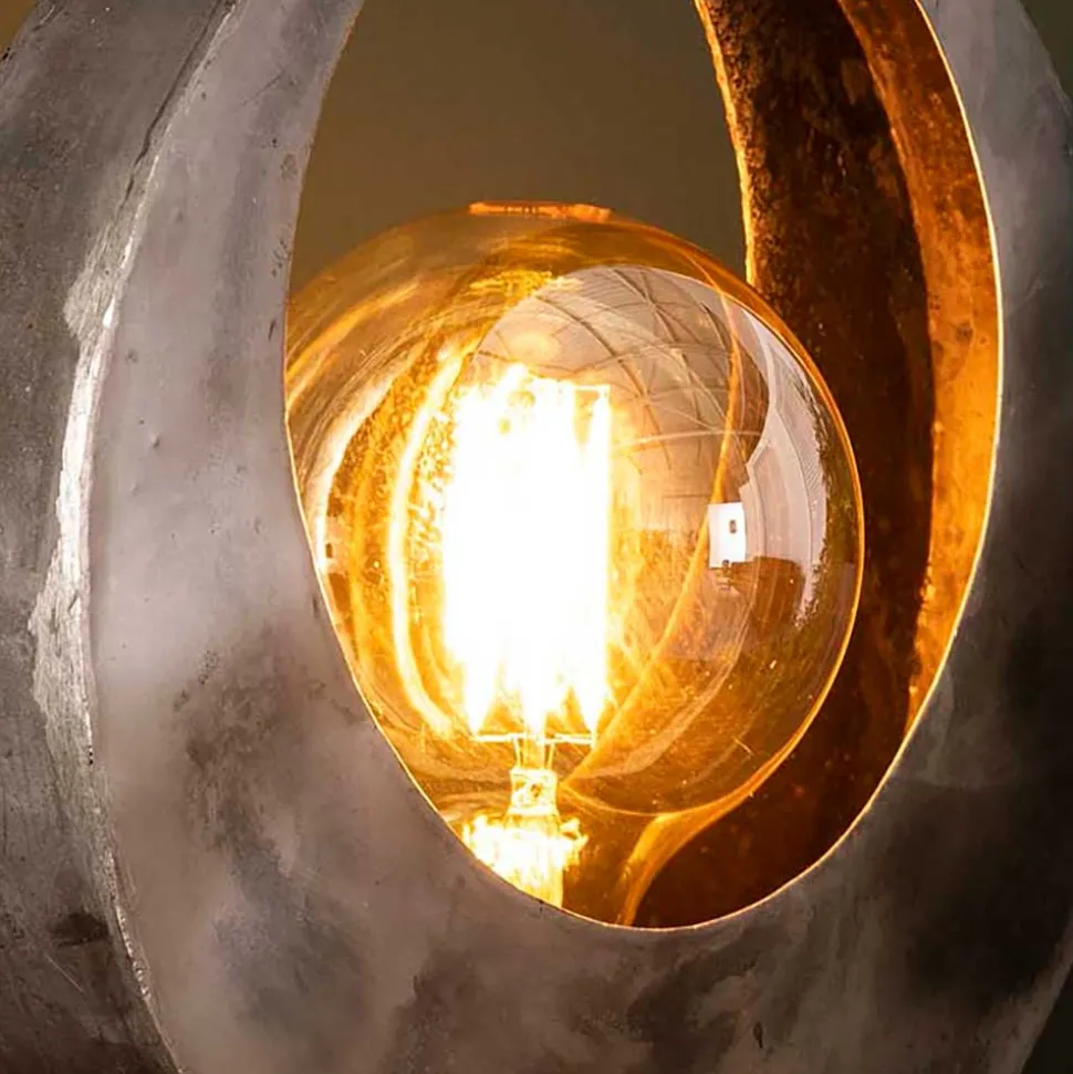 30x32x13 Designer Tischleuchte aus Metall in Altsilber - Hugo